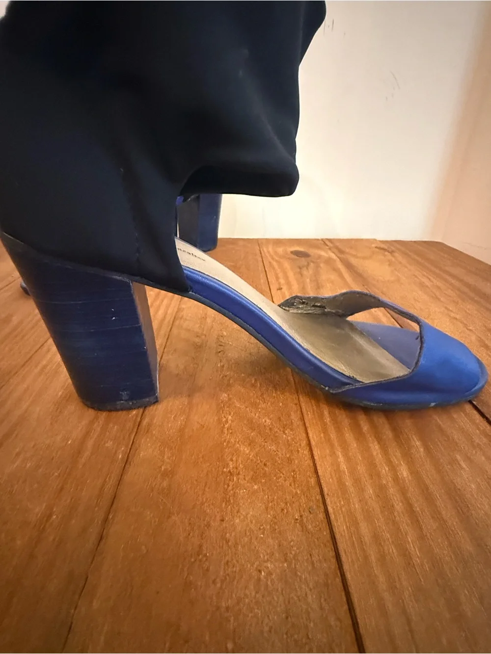 Seychelles & Corey Lynn Calter Black & Blue Heels. Size 7.